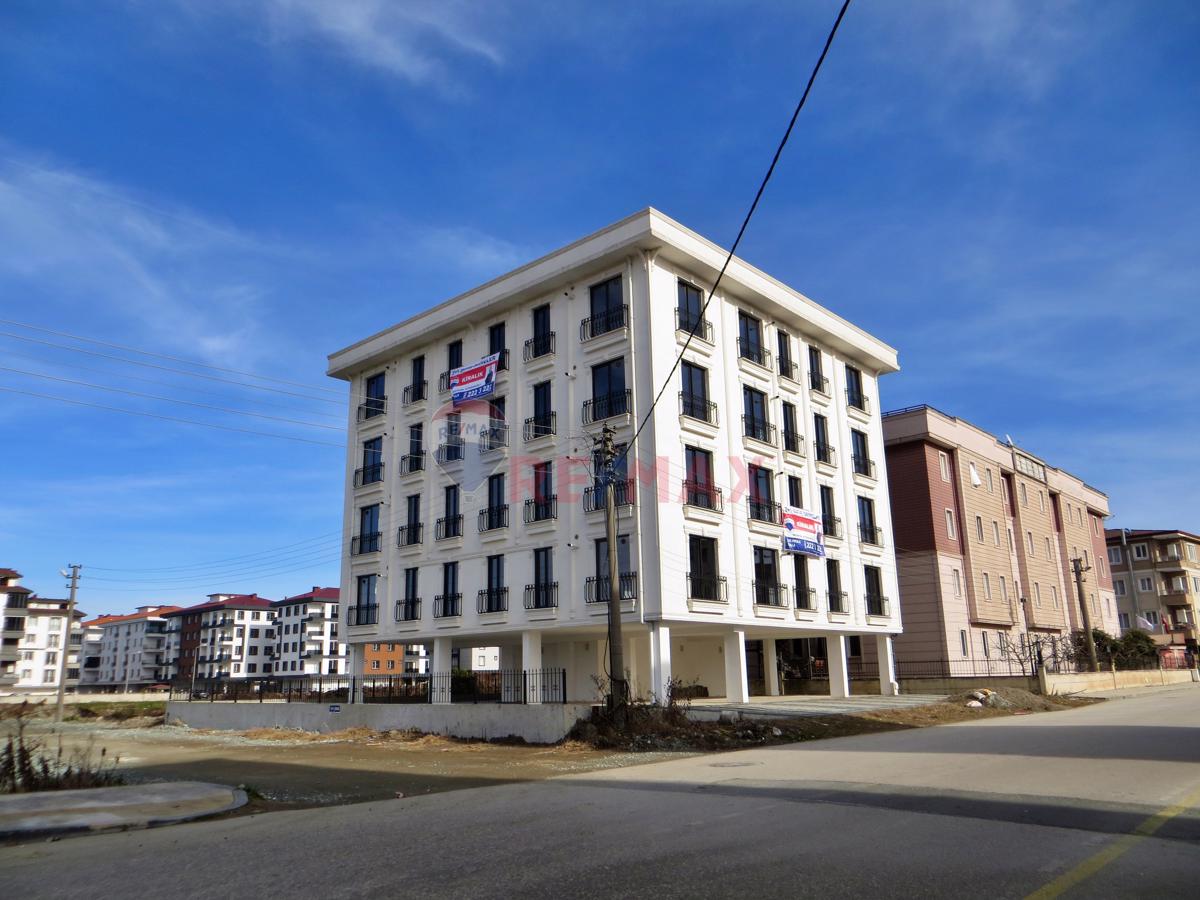 REMAX YALI'da CUMHURİYET'te ORDU ÜNİVERSİTESİ KARŞISI 2+1 DAİRE