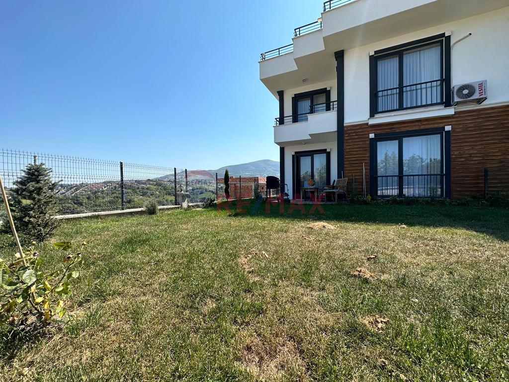 YENİKÖYDE MÜSTAKİL BAHÇELİ DENİZ MANZARALI SATILIK 4+1 VİLLA