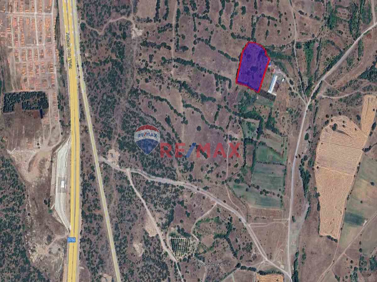 ANKARA KIZILCAHAMAM ÜÇBAŞ'DA ANA YOLA YAKIN 12.116 M² TARLA