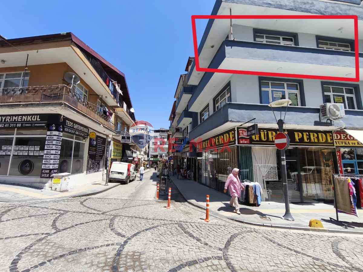 GÖLCÜK MERKEZDE OFİS KULLANIMINA UYGUN KİRALIK DAİRE