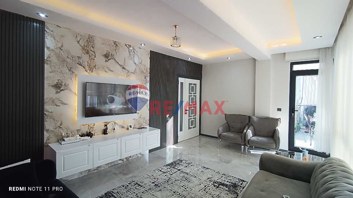 REMAX MODEL DENIZLI'DEN ŞEMİKLER'DE SATILIK 3+1 ARA KAT DAİRE