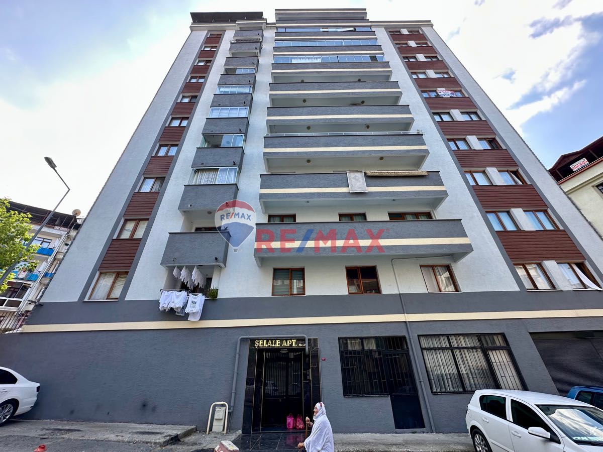 MEYDANA YÜRÜME MESAFESİNDE MASRAFSIZ 3+1 KİRALIK DAİRE !!!