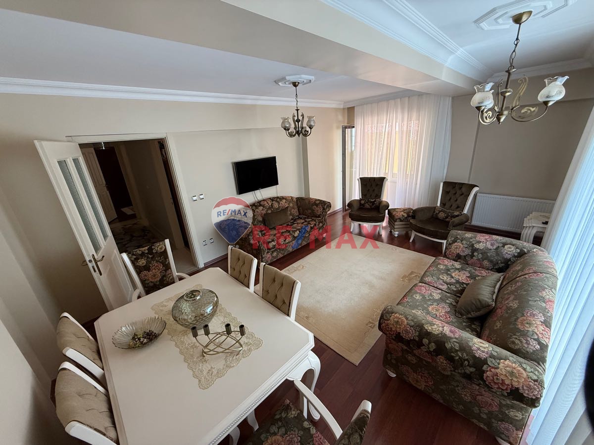 ÜMRANİYE TANTAVİDE ARA KAT 3+1 DAİRE