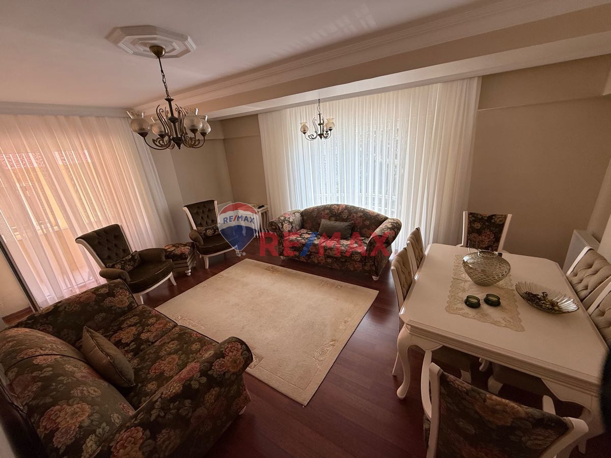 ÜMRANİYE TANTAVİDE ARA KAT 3+1 DAİRE
