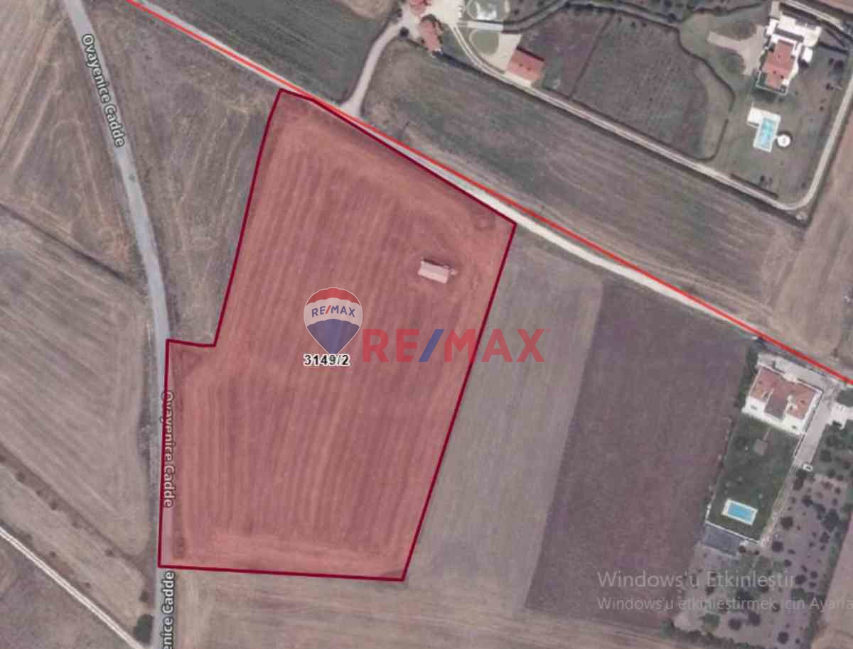 İSTANBUL CELALİYE 20 BİN 449 M2 SATILIK DENİZ MANZARALI