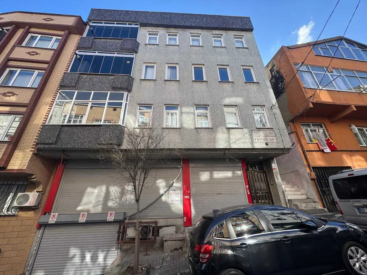 GAZİOSMANPAŞADA KOMPLE SATILIK BİNA