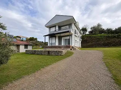DALAMAN ŞEREFLER'DE ŞEHİR VE DOĞA MANZARALI, 644 M² ARSA İÇERİSİNDE 4+1 SATILIK LÜKS DUBLEKS