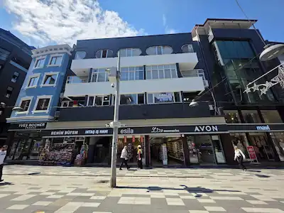 UZUN SOKAK İNTAŞ İŞ HANINDA 217 M2 OFİS (SATILIK)