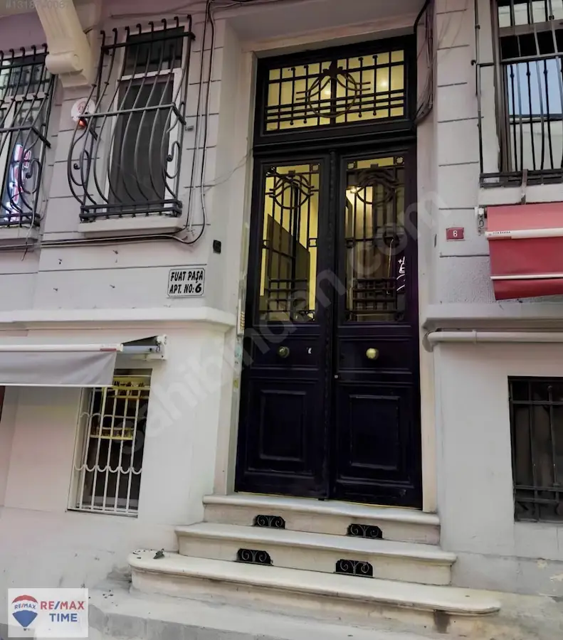 SİSLİ İNONÙ MAH.TARİHİ FEATURES PASA APT SATİLİKDAİRE