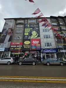 REMAX İLKE'DEN CUMHURİYET CADDESİ'NDE 4 KATLI KİRALIK İŞYERİ