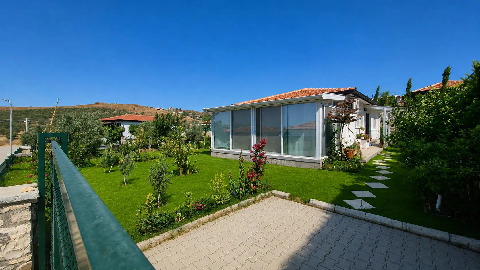 Property image 8