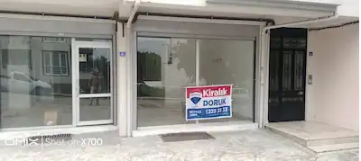 ŞAHİNCİLİ'DE CAM CEPHELİ, OTOMATİK KEPENKLİ KİRALIK DÜKKAN