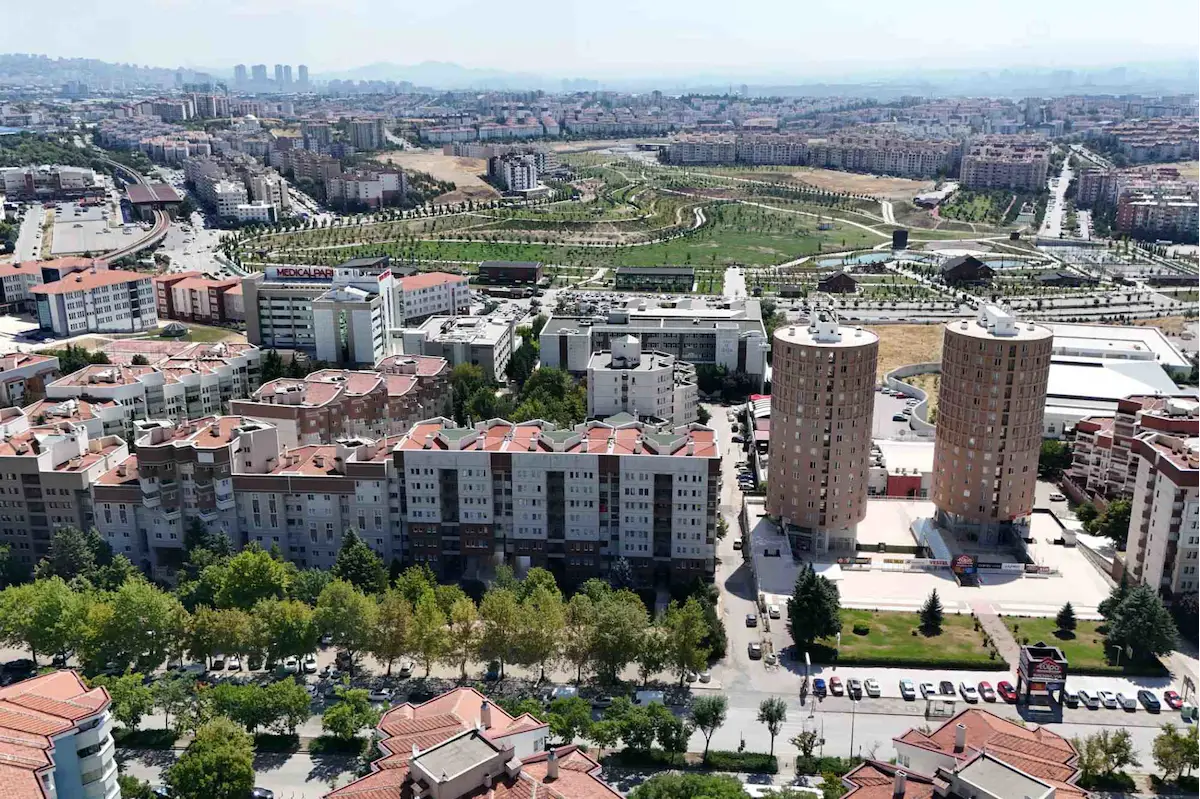 EMEKEVLER 92 DE ARA KAT ÖNÜ AÇIK MANZARALI 4+1