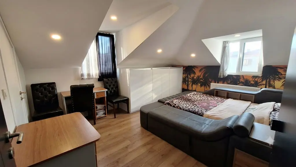 Property image 8