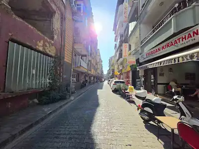 REMAX PİN'DEN OFİS BÜRO OLABİLECEK BULVARA YAKIN KONUMDA 2+0 DOĞALGAZLI DAİRE 