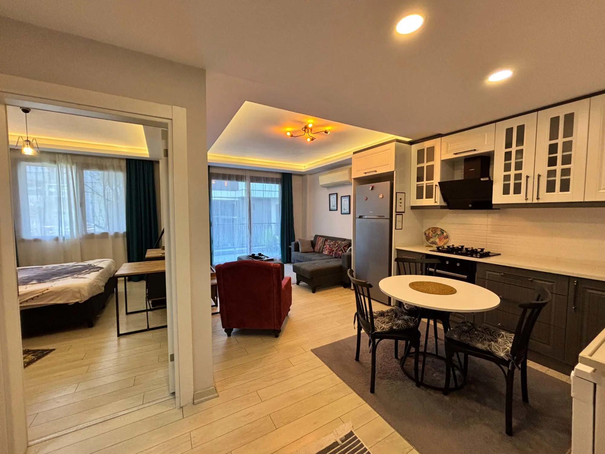 Property image 8