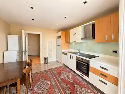 RE/MAX GELİŞİM'DEN KAVAKLI KONAKLARI SATILIK 2+1 ARA KAT DAİRE