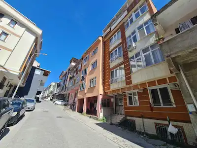 EMAAR'A YÜRÜME MESAFESİNDE & BAHÇE KATI AYDINLIK 2+1 DAİRE %