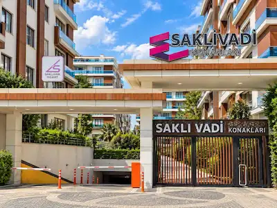 RE/MAX GELİŞİM'DEN SAKLI VADİ KONUTLARI SATILIK 4+1 HAVUZ CEPHE