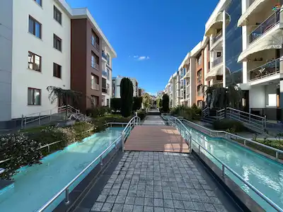 BÜYÜKÇEKMECE EKİNOBADA LÜKS SİTE İÇERİSİNDE SATILIK 2+1 DAİRE!
