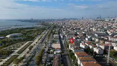 İDEALTEPE SAHİLDE DENİZE SIFIR KESİNTİSİZ ADALAR&DENİZ MANZARALI TEK KATTA GENİŞ METREKARELİ!!