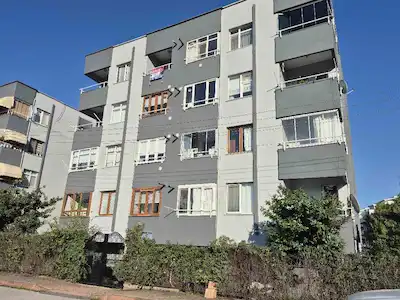 İZMİT PLAJYOLINDA KİRALIK EŞYALI DAİRE