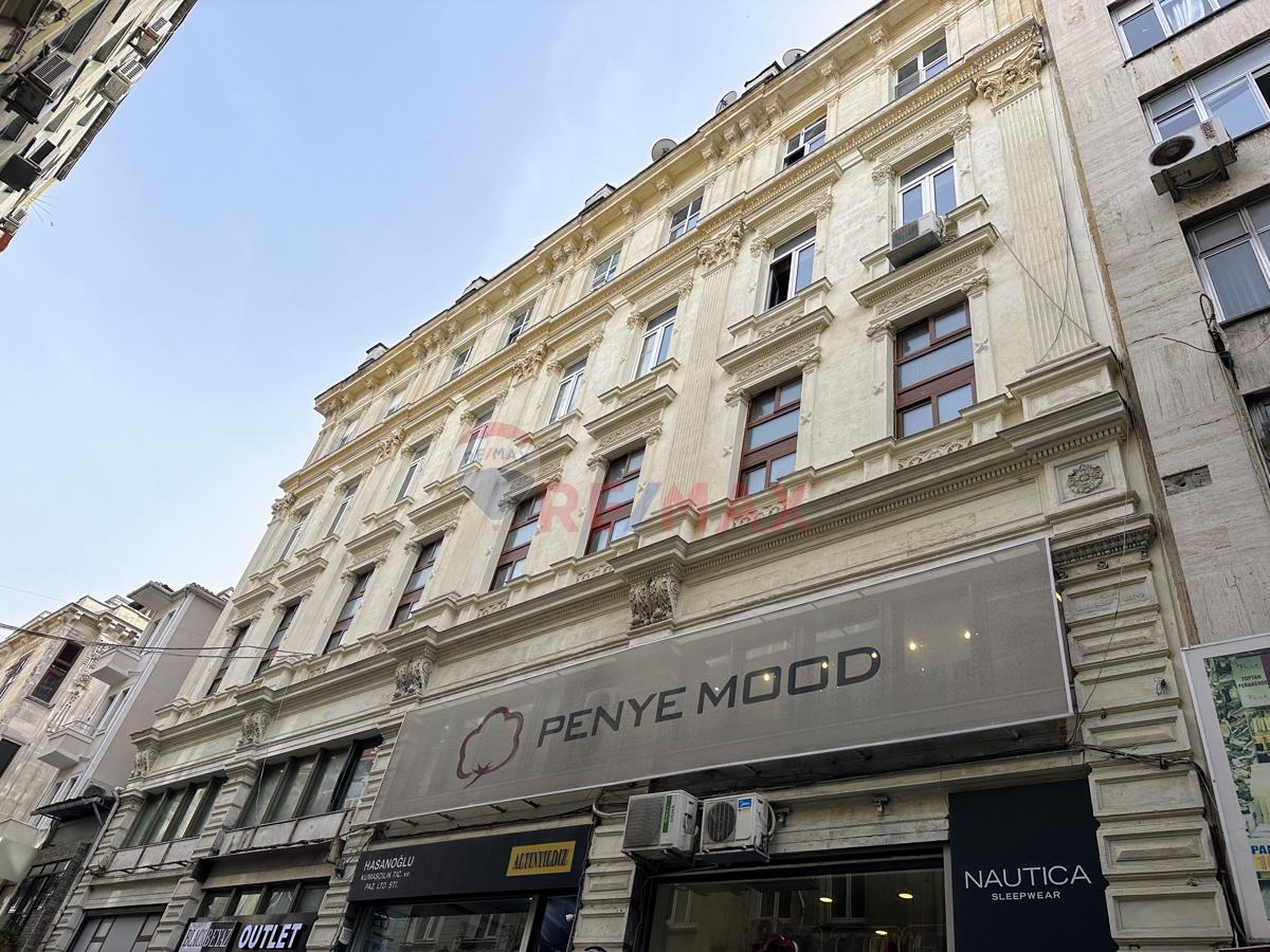 EMİNÖNÜ, AŞİREFENDİ CADDESİNDE KİRALIK İŞ YERİ