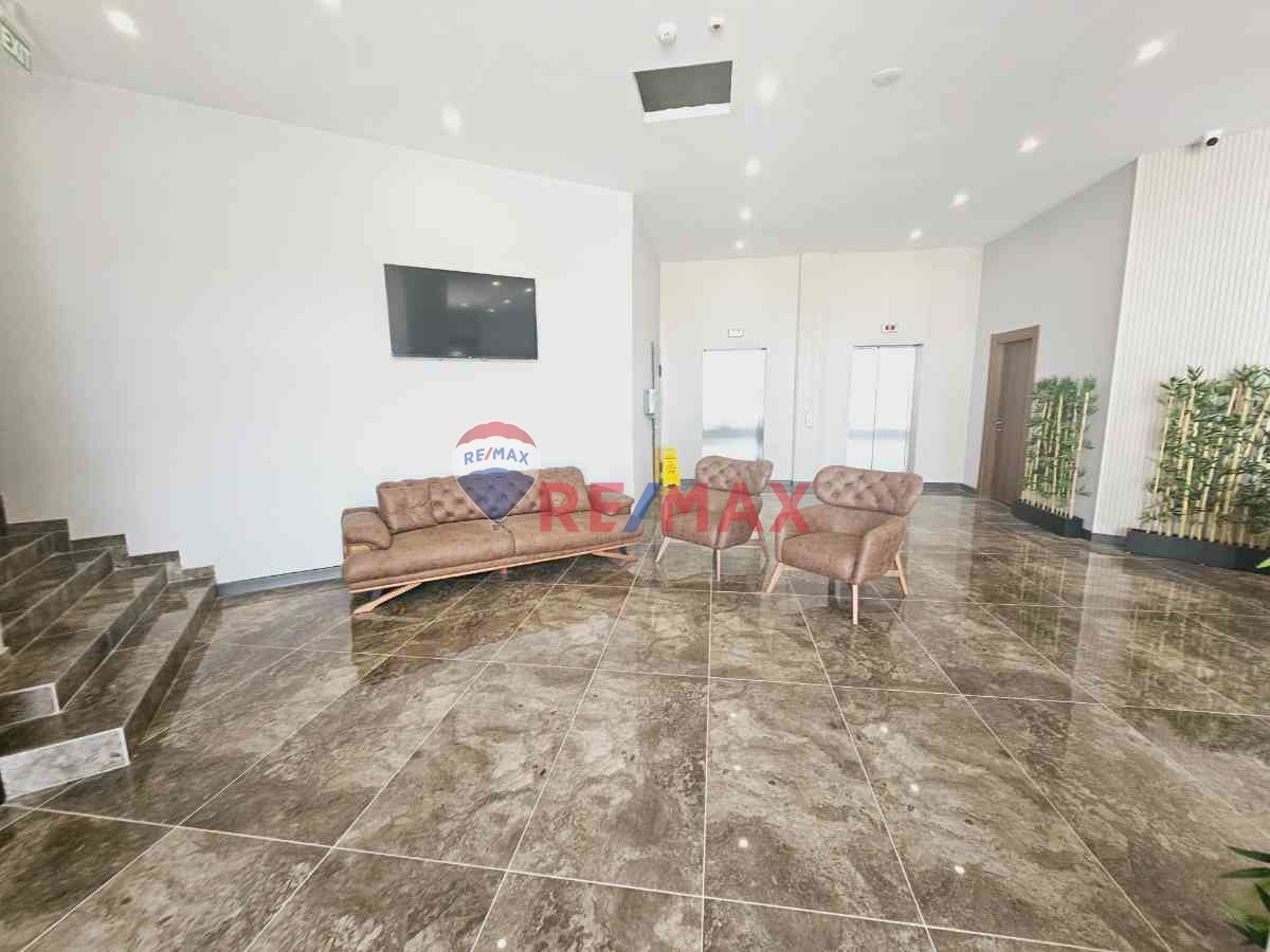 REMAX RİTİMDEN YEŞİLOVADA İLK ALTI AY ÖDEMESİZ KİRALIK OFİS