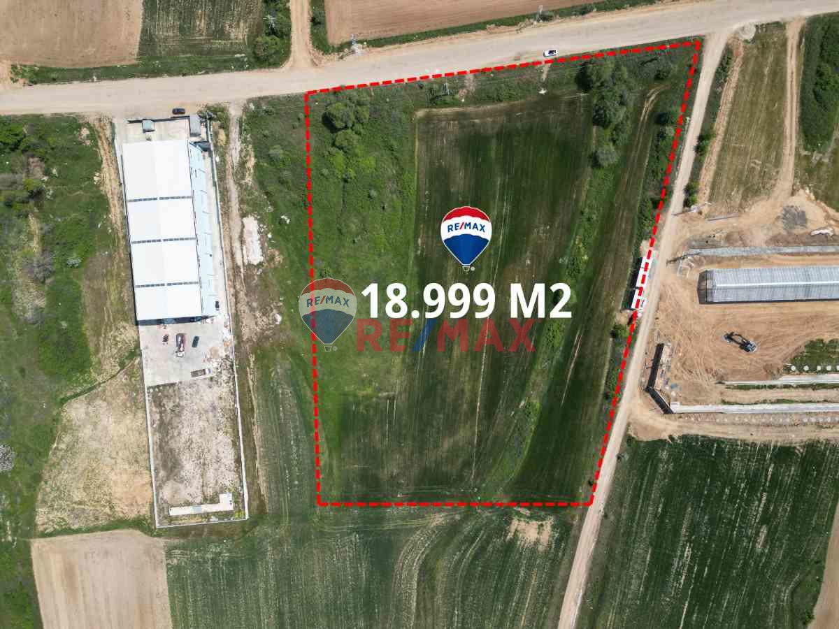 REMAX DAN TEKİRDAĞ ERGENE VELİMEŞE KÖŞE PARSEL 18.999 M2 ARSA