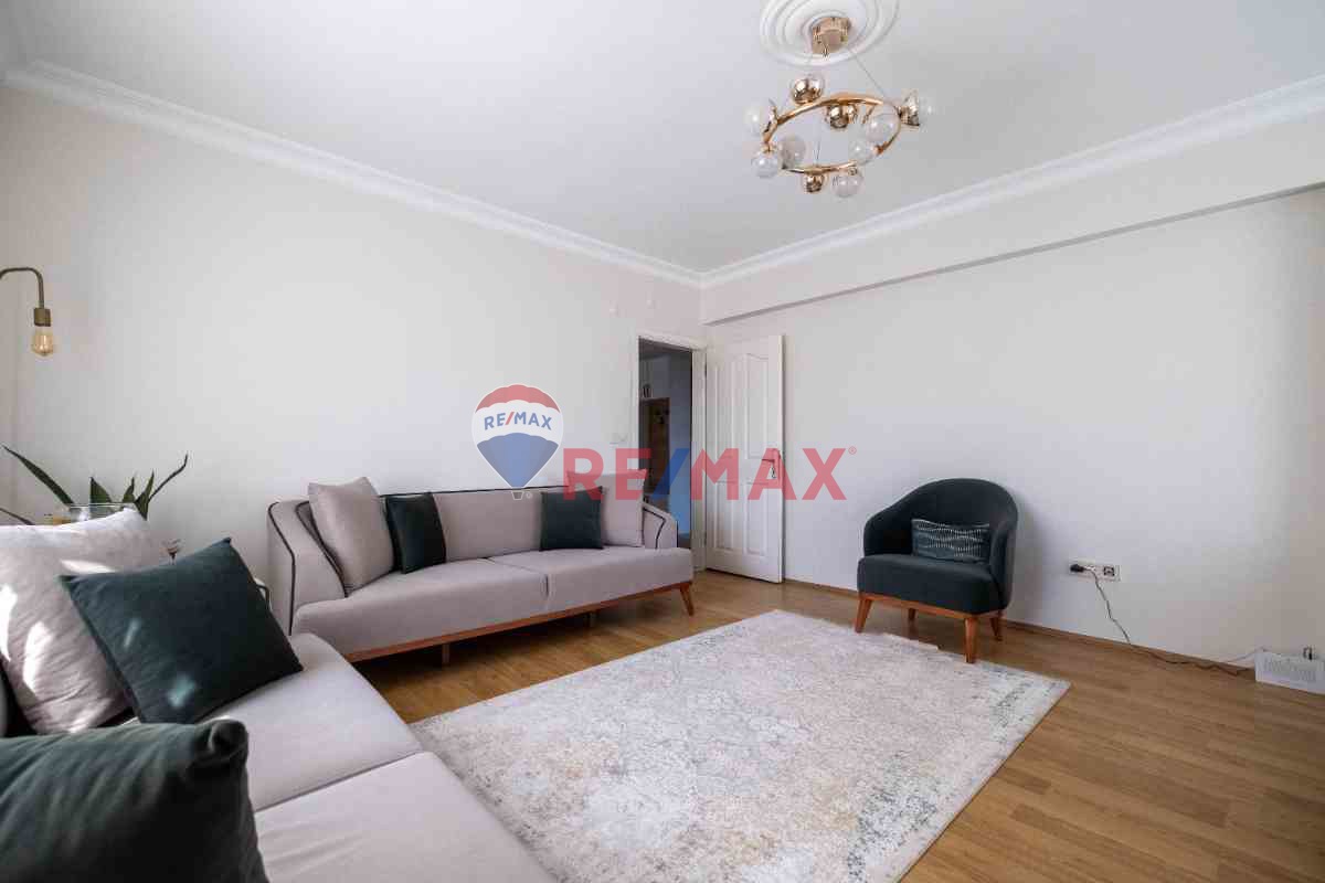 ÜMRANİYE YUKARI DUDULLU'DA ARAKAT 2+1 SATILIK DAİRE