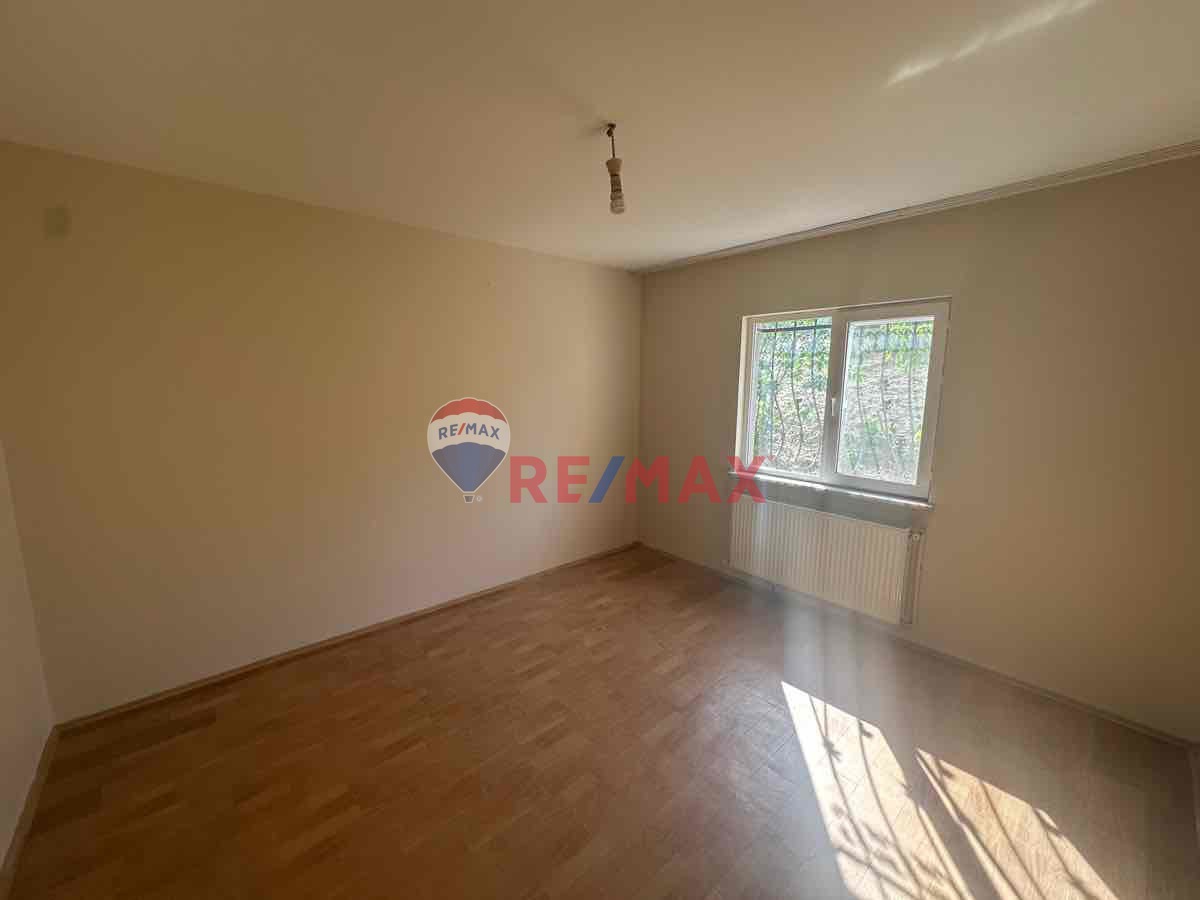 İZMİT DÜNYA BANKASINDA TEMİZ 2+1 KİRALIK DAİRE