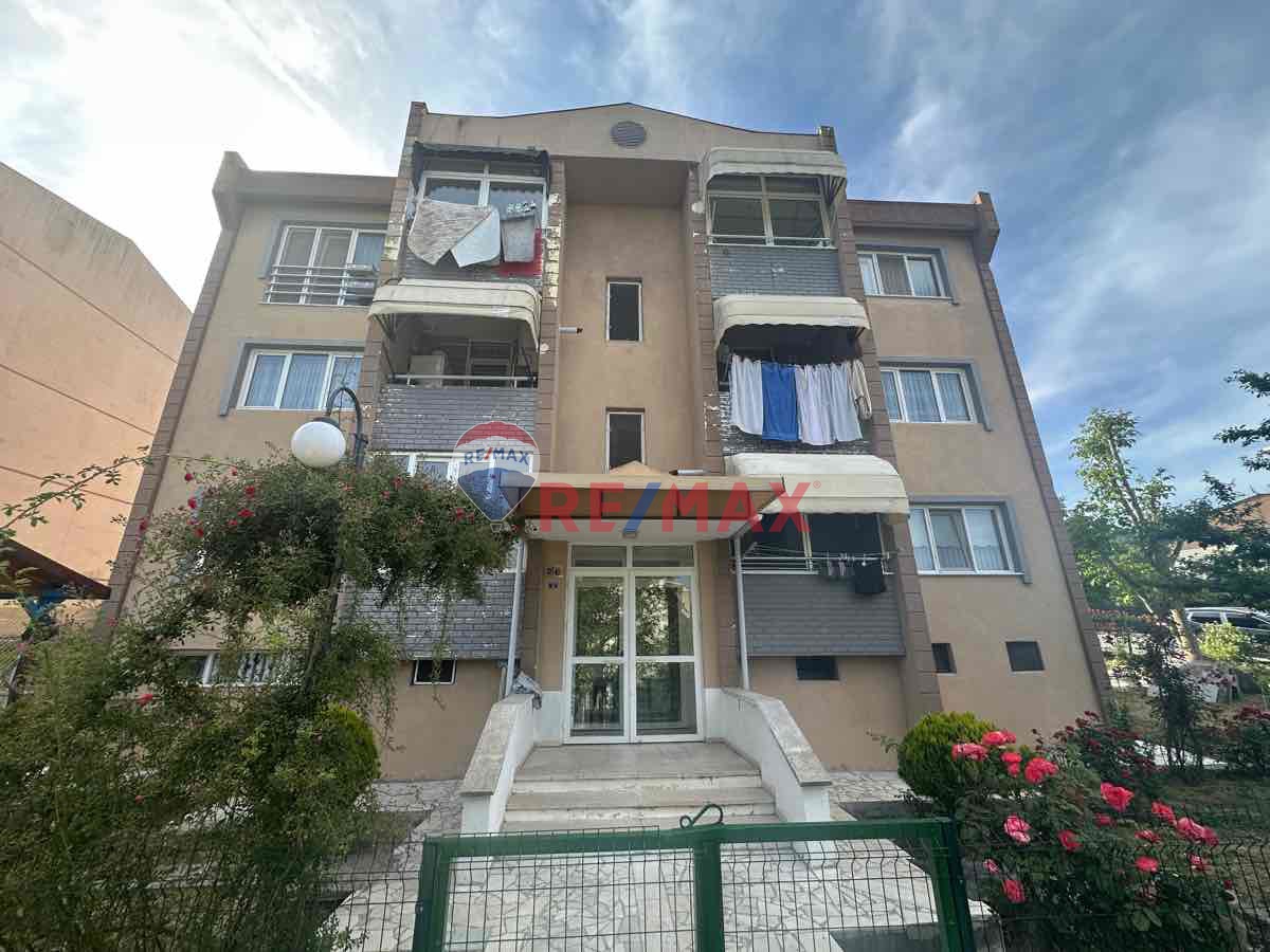 İZMİT DÜNYA BANKASINDA TEMİZ 2+1 KİRALIK DAİRE