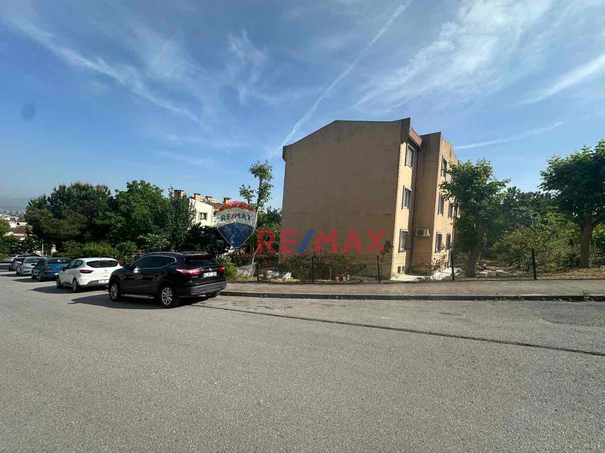 İZMİT DÜNYA BANKASINDA TEMİZ 2+1 KİRALIK DAİRE