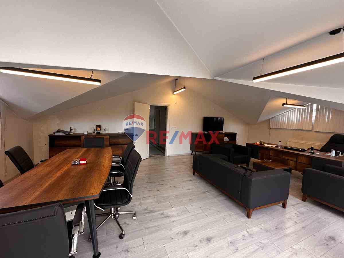 ATAŞEHİR METRO YÜRÜYEREK PRESTIJLI KONUMDA DUBLEKS KİRALIK OFIS