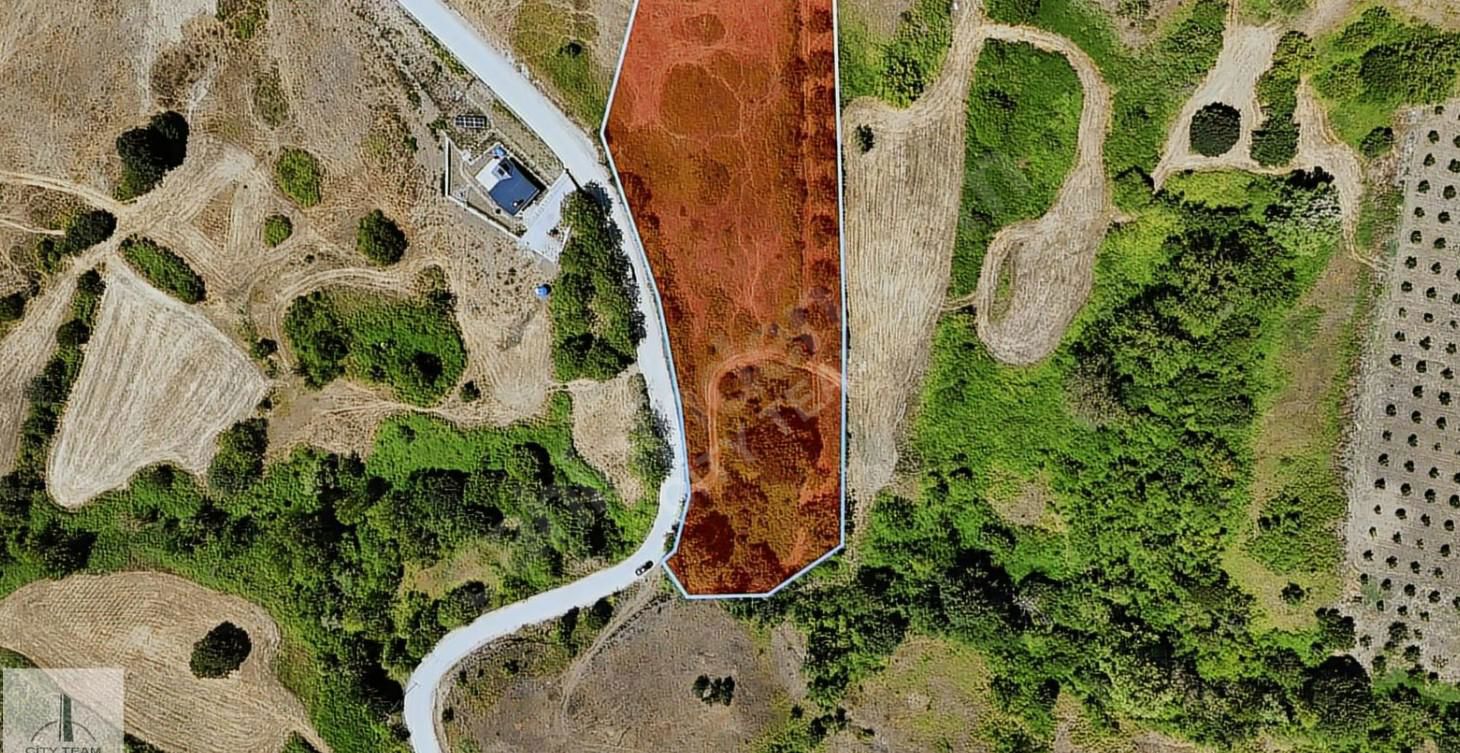 KARAMÜRSEL FULACIKTA ASFALTA CEPHE SATILIK 7.506 M2 ARSA %5 İMAR