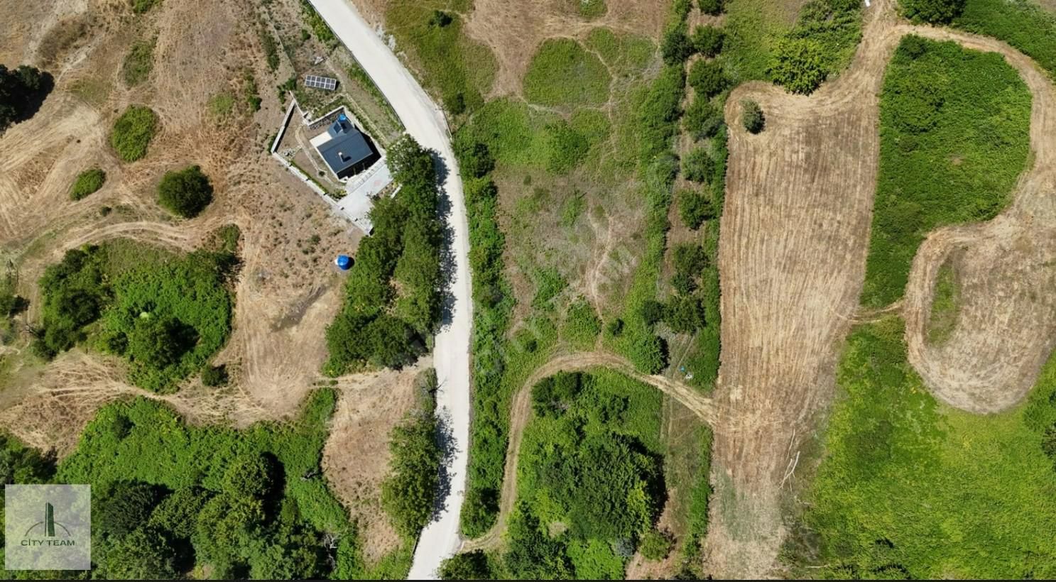 KARAMÜRSEL FULACIKTA ASFALTA CEPHE SATILIK 7.506 M2 ARSA %5 İMAR