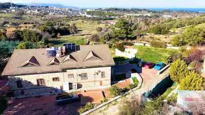 KEKLIKTEPEDE TAŞIN ASALETI | 2 DÖNÜM ARSA İÇINDE ÖZEL TAŞ VILLA