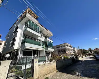 REMAX YELKEN'DEN SIĞACIK TA DENIZE 350M, EŞYALI 2+1 FERAH DUBLEX DAİRE