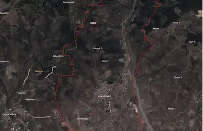 İZMİR BAYINDIR YAKAPINAR'DA SUYU OLAN 4.304M² SATILIK ZEYTİNLİK