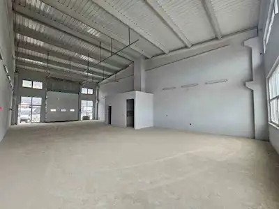 TOYBELEN DE GÜZEL KONUMDA SATILIK DÜKKAN