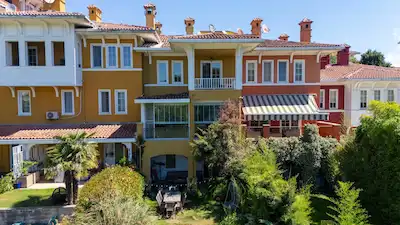 GÖKTÜRK KEMER COUNTRY YALI KONAKLARDA SATILIK TRİPLEKS VİLLA