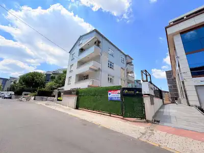 ACİL KİRALIK! SANCAKTEPE SAMANDIRA 1.153 M² STRATEJİK KONUMDA ARSA