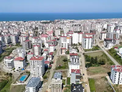 19 MAYIS BULVARI ÜSTÜNDE 1130M2 KÖŞE BAŞINDA / REMAX GÖKHAN