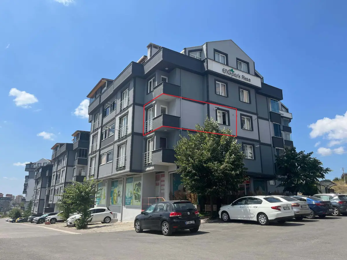 ÇAYIROVA AKSE MAH. ENGPARK KONUTLARI SATILIK ARAKAT STÜDYO DAİRE