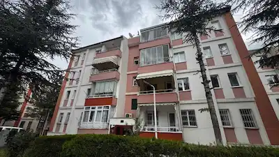 KARDELEN’DE UĞUR SİTESİNDE 135 M2 ARSA PAYLI 3+1 DAİRE