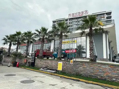 GİRESUN–ORDU KARAYOLU ÜZERİNDE 1.650 M² PRESTİJLİ İŞ MERKEZİ