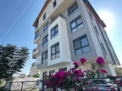 MERKEZDE | YENİ BİNADA | GÜNEYDOĞU CEPHE 2+1 SATILIK DAİRE