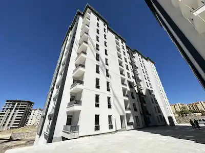 RE/MAX DOĞU'DAN ÇAYDAÇIRA MAHALLESİ ARAKAT 3+1 SATILIK DAİRE