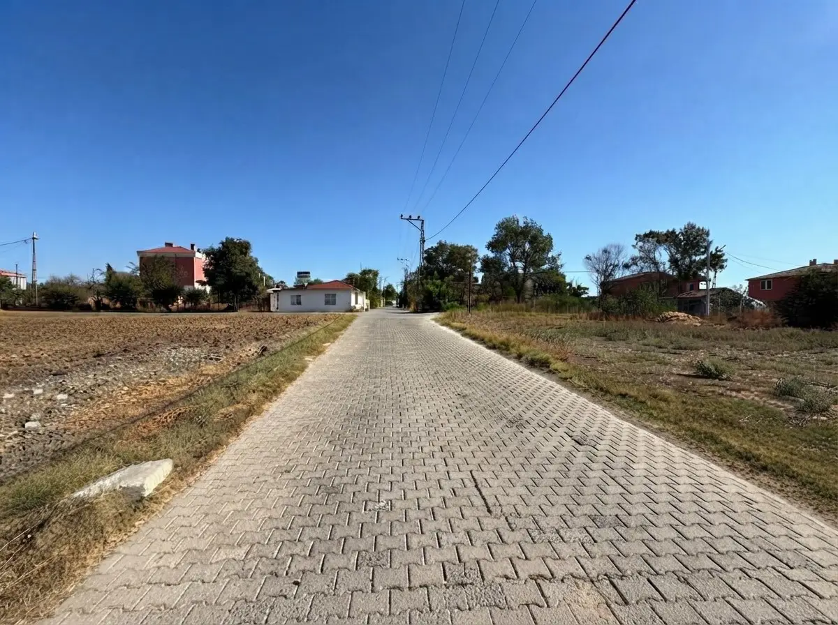 REMAX LAVANDA ÇORLU SEYMENDE 1.175 M² İMARLI ARSA