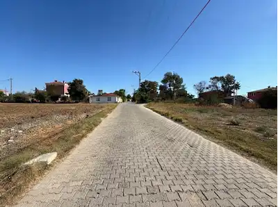REMAX LAVANDA ÇORLU SEYMENDE 1.175 M² İMARLI ARSA